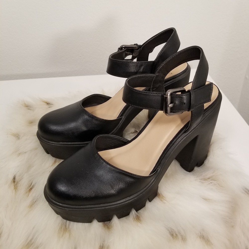 Bata REAL LEATHER Black Platform Heels